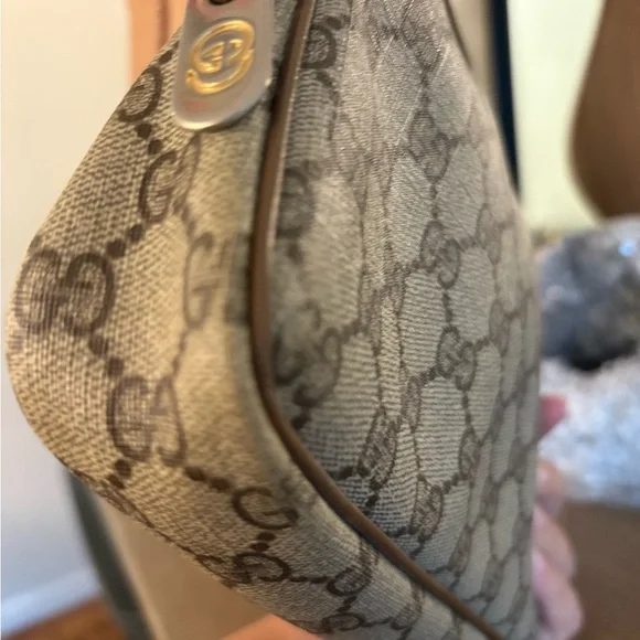 Gucci GG Pouch - Picture 6 of 12